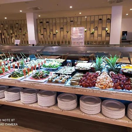 מלון Gara Golf & 4*