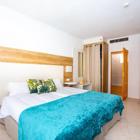 Hotel Gara Golf & 4*